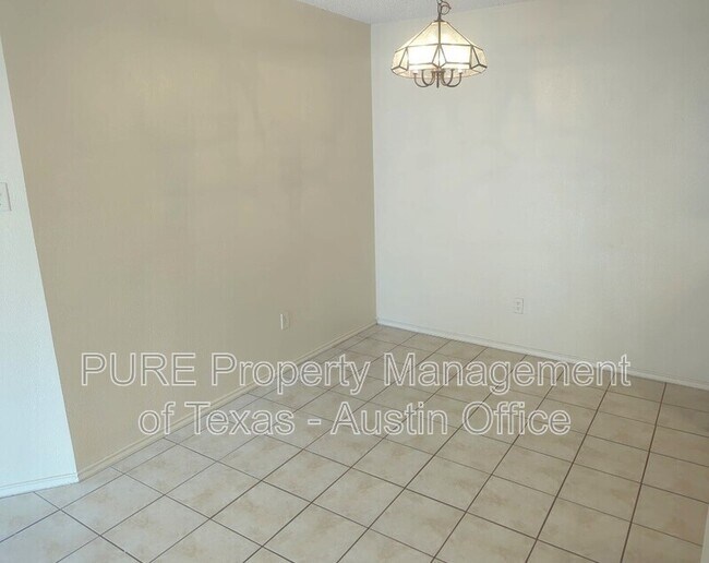 7809 Topawa Cove Austin, TX 78729 photo 5