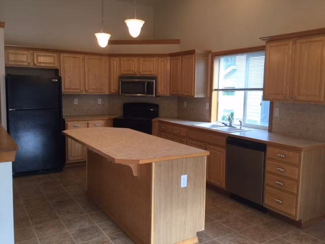 14001 122nd Ave E Puyallup, WA 98374 photo 3