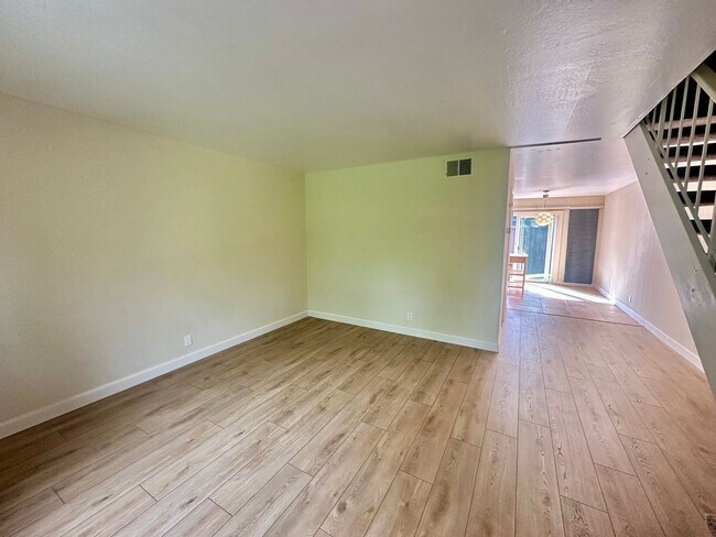 2 Bed (Both are Master-Suites) and 2.5 Bathrooms - Union City photo 4