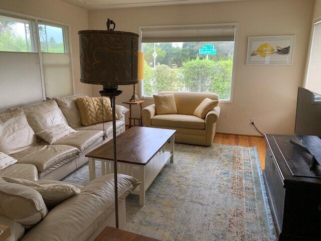 1016 Columbia St Santa Cruz, CA 95060 photo 2
