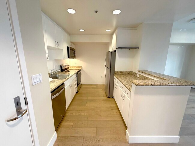 260 King St San Francisco, CA 94107 photo 2