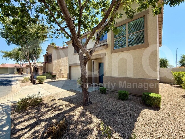 681 East Woodsman Place, Chandler, AZ 85286 photo 3