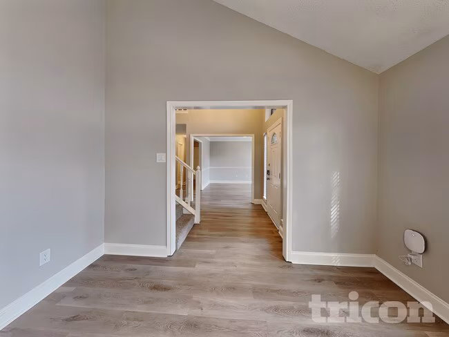 7724 Grassland Drive, Fort Worth, TX 76133 photo 3