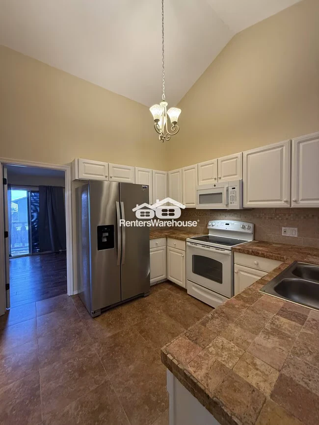 8111 W Wacker Rd Peoria, AZ 85381 photo 4