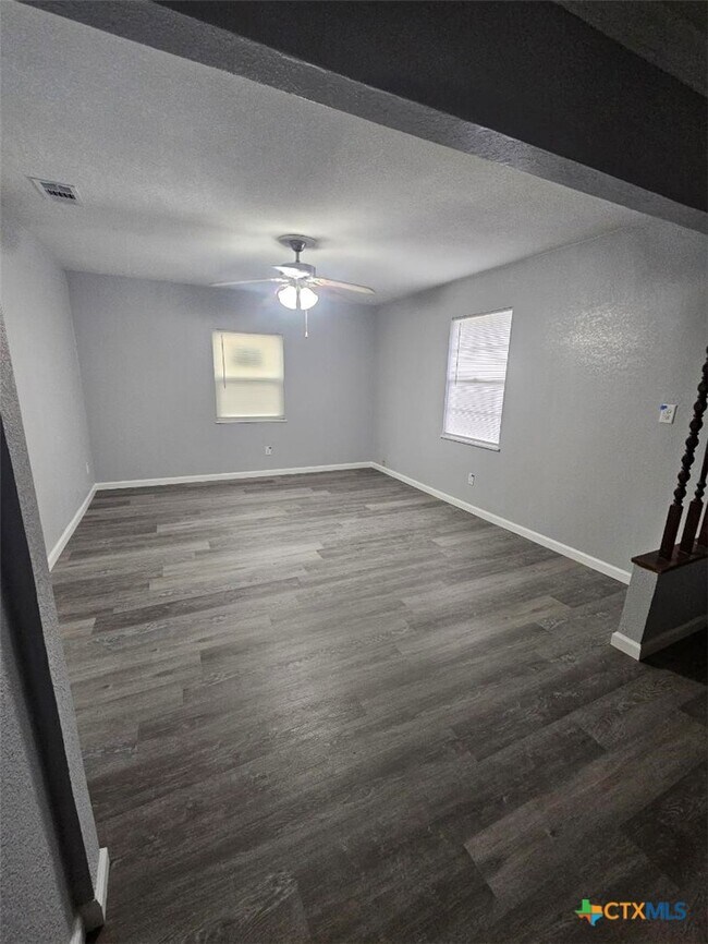 703 Rev R A Abercrombie Dr Killeen, TX 76543 photo 2