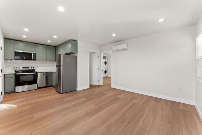 2735 Broadway San Diego, CA 92102 photo 5