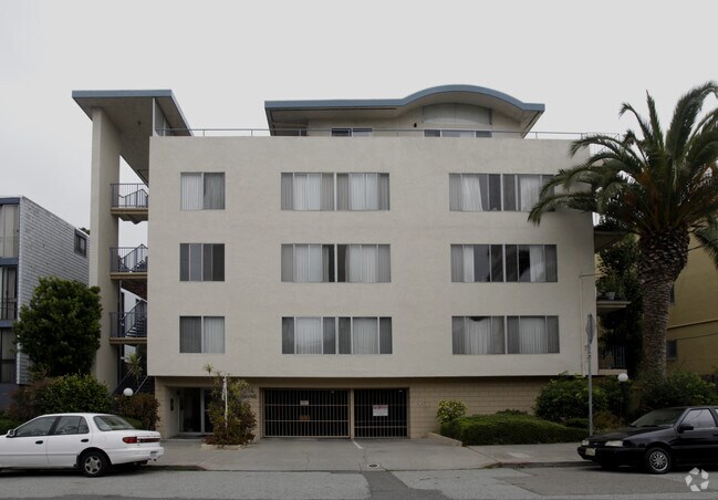 216 Wayne Ave photo 2