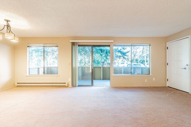 619 NW Market St Seattle, WA 98107 photo 3