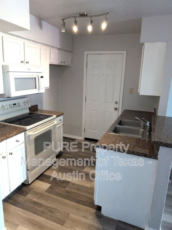 512 Lenora Dr Taylor, TX 76574 photo 5