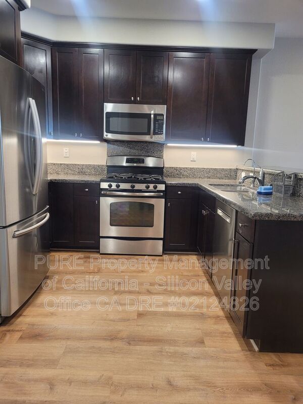 1105 Pepper Rd photo 4