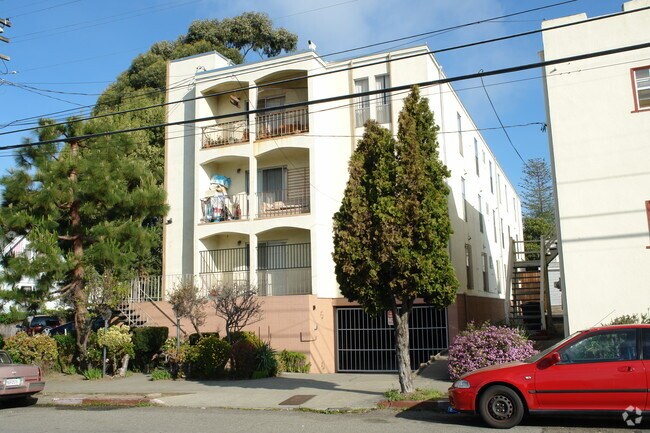 2017 Berkeley Way, Berkeley, CA 94704 photo 3