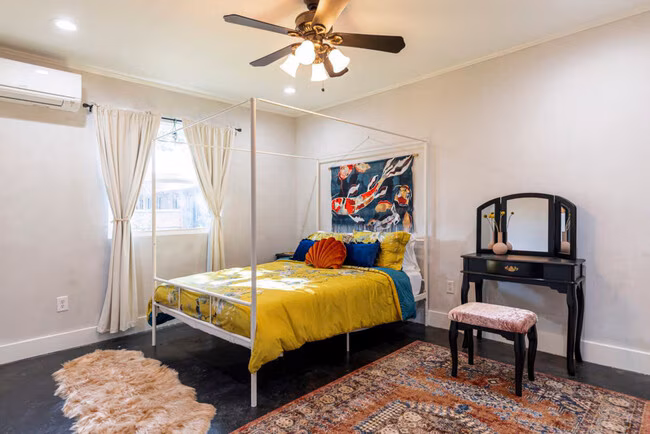 619 N Clinton Ave Dallas, TX 75208 photo 4