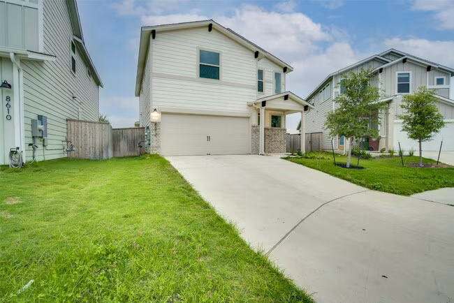 8612 Cumbrae Ln Austin, TX 78744 photo 2