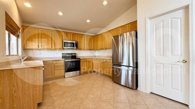 4626 E. Thorn Tree Drive photo 4