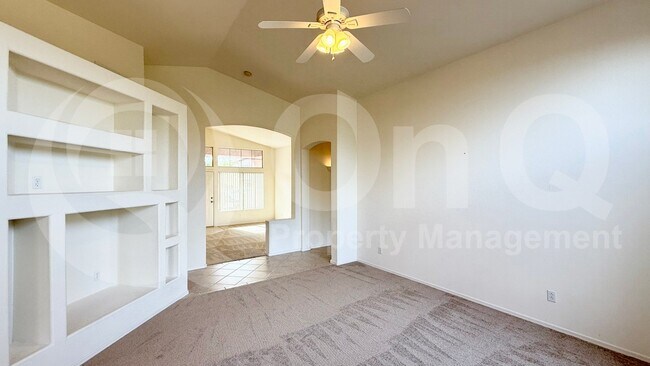 4626 E. Thorn Tree Drive photo 5
