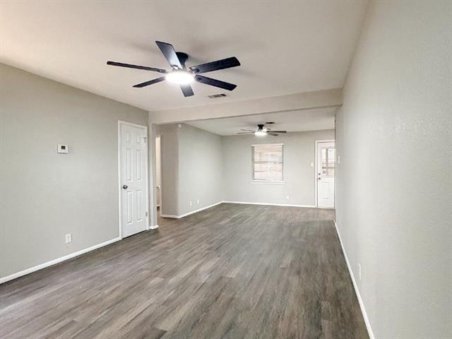 549 NW Hillery St Burleson, TX 76028 photo 5