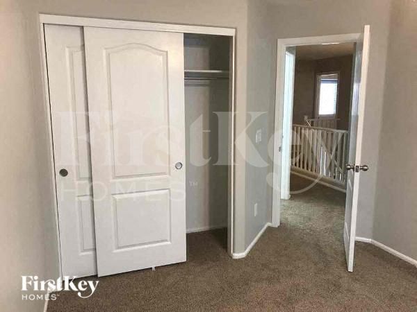 7572 W Charter Oak Rd Peoria, AZ 85381 photo 4