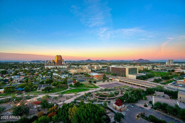 200 W Portland St Phoenix, AZ 85003 photo 3