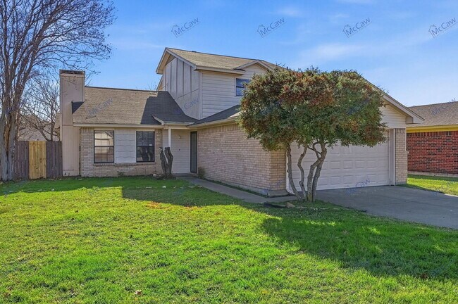 1069 W Hills Terrace Saginaw, TX 76179 photo 2