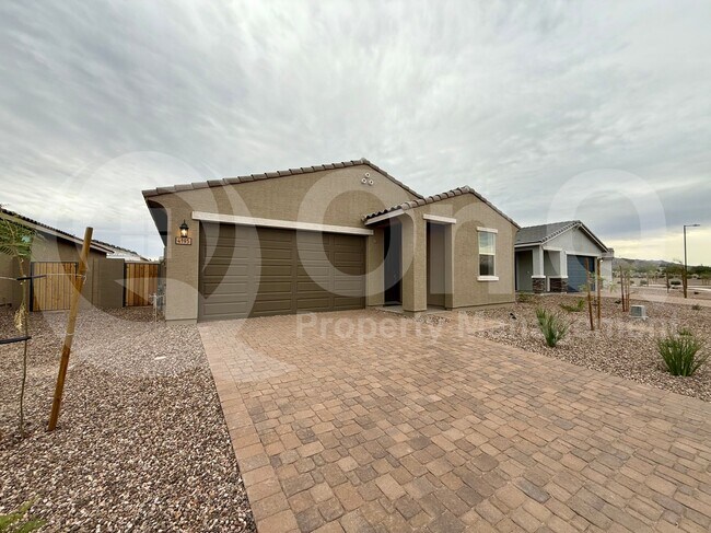 4195 W Monika Ln San Tan Valley, AZ 85144 photo 2