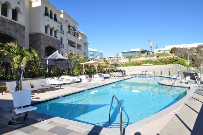 9065 Sydney Ct San Diego, CA 92122 photo 2