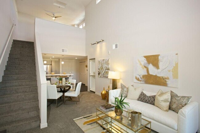 9065 Sydney Ct San Diego, CA 92122 photo 3
