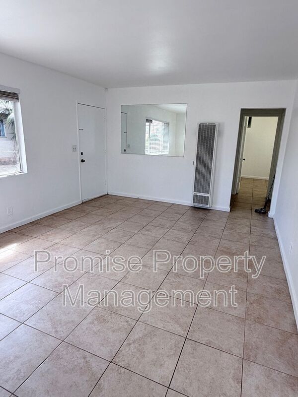 303-307 S Myers St Oceanside, CA 92054 photo 3