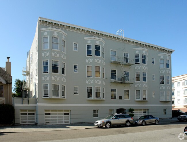 1895 Jefferson Street, San Francisco, CA 94123 photo 2