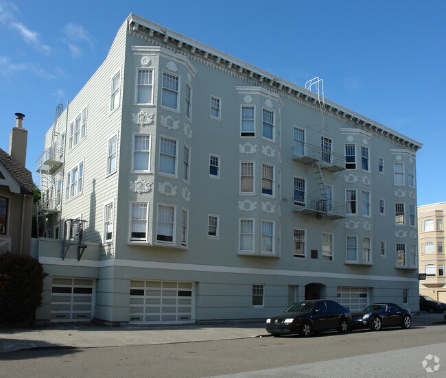 1895 Jefferson Street, San Francisco, CA 94123 photo 4