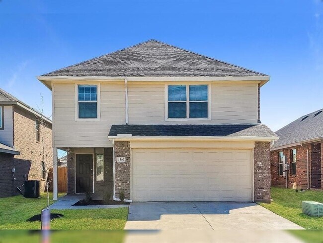 1507 Matthew Street, Ennis, TX 75119 photo 2