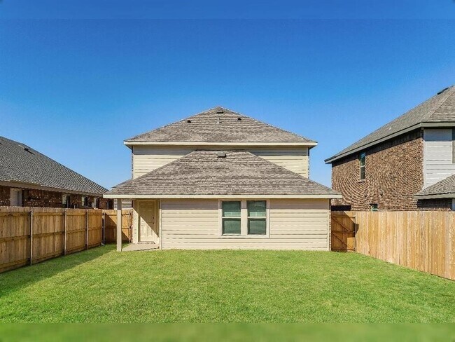 1507 Matthew Street, Ennis, TX 75119 photo 4