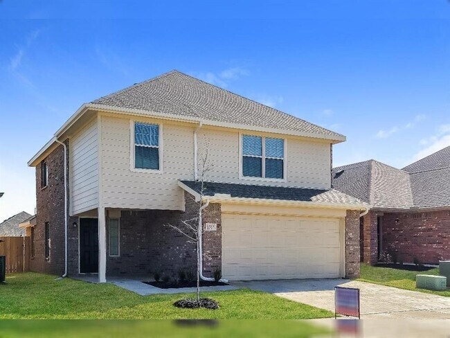 1507 Matthew Street, Ennis, TX 75119 photo 3