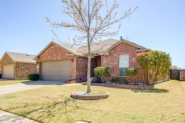 1014 LAKE GROVE DR photo 3