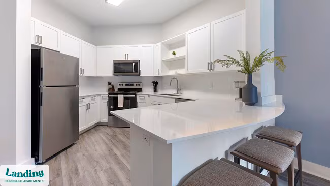 810 W St Johns Ave Austin, TX 78752 photo 5
