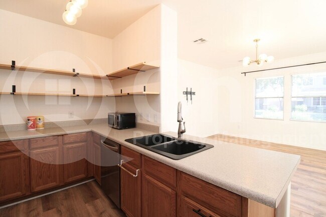 1555 South Jacana Lane, Gilbert, AZ 85296 photo 4