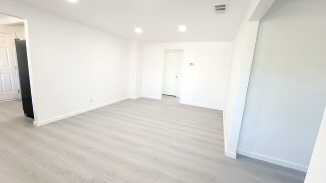 6265 Wilma Ave Newark, CA 94560 photo 4