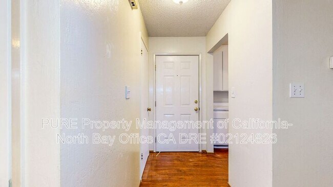 1241 Phyllis Cir Santa Rosa, CA 95401 photo 5