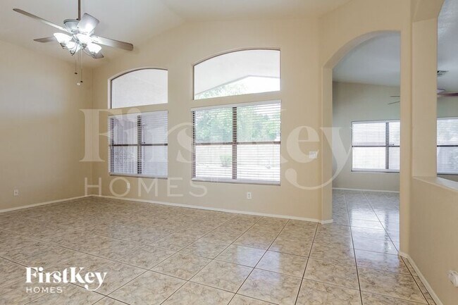 2405 N 128th Dr Avondale, AZ 85392 photo 2
