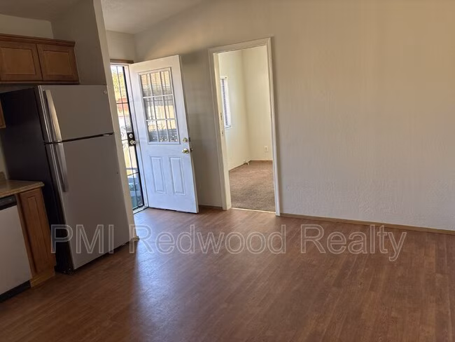 4915 Shattuck Ave, Oakland (Condo) photo 3