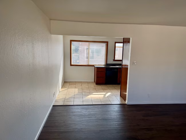 3810 Redding St Oakland, CA 94619 photo 4