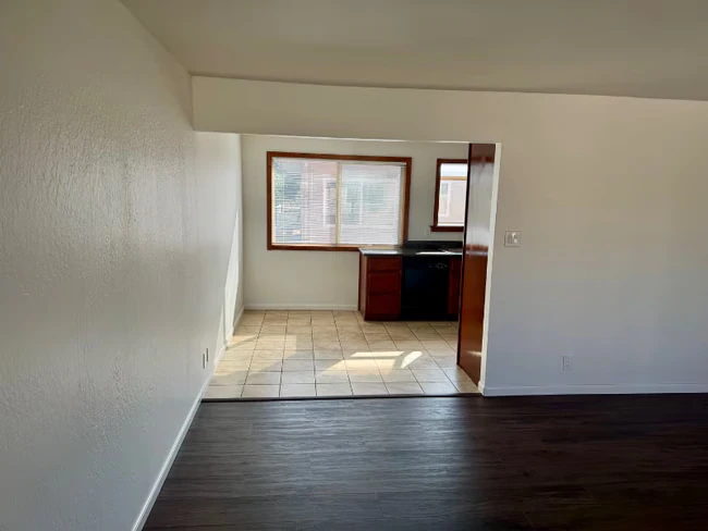 3810 Redding St Oakland, CA 94619 photo 4