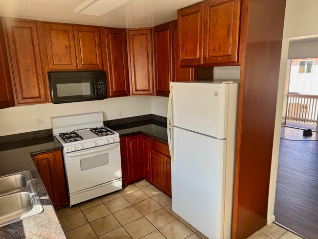 3810 Redding St Oakland, CA 94619 photo 3