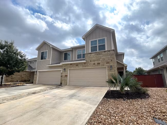 464 High Tech Dr Georgetown, TX 78626 photo 2
