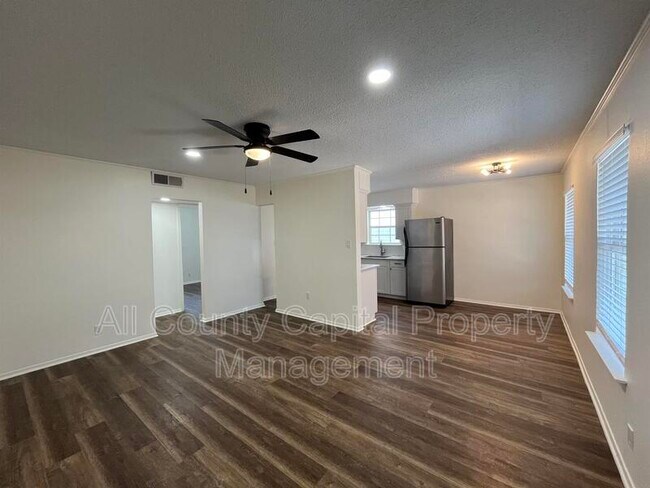 3415 Willowrun Dr Austin, TX 78704 photo 3