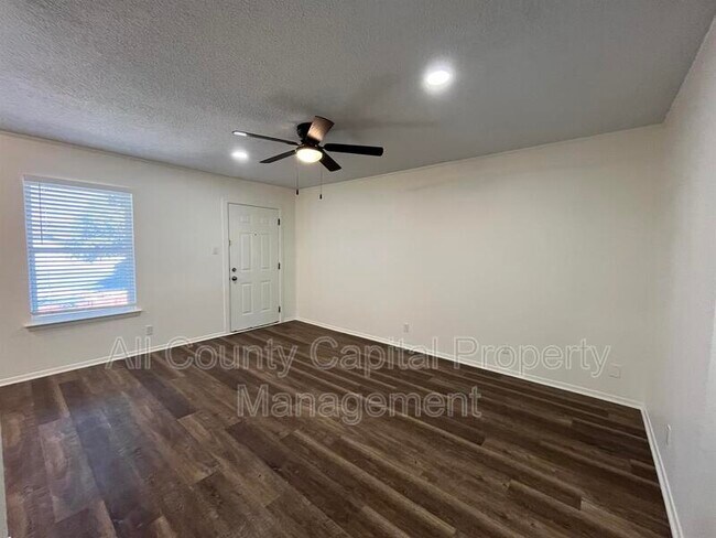3415 Willowrun Dr Austin, TX 78704 photo 2