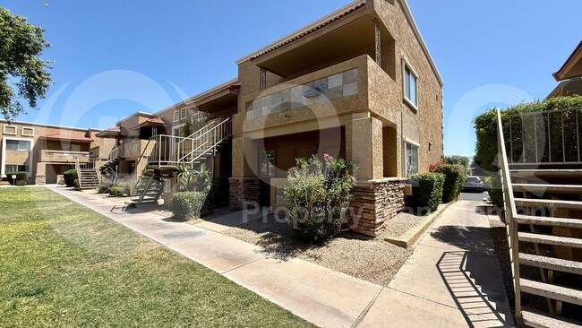 303 N Miller Rd Scottsdale, AZ 85257 photo 3