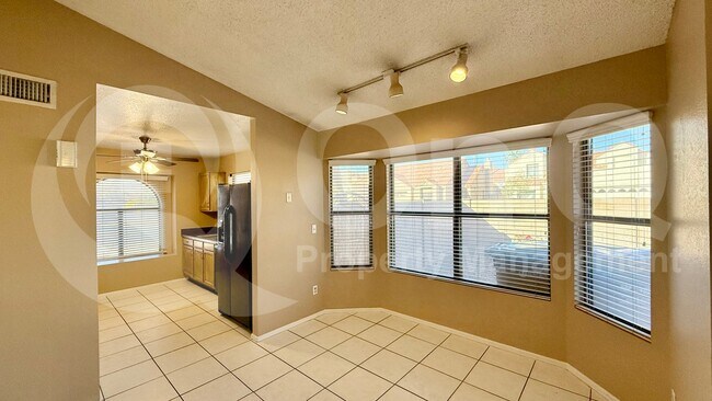3873 East Bighorn Avenue, Phoenix, AZ 85044 photo 4