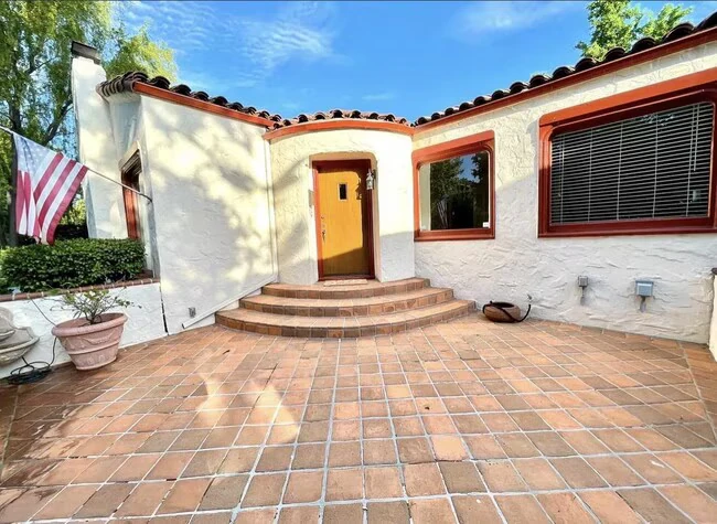 1127 Clark Way San Jose, CA 95125 photo 4