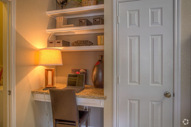 Enclave At Woodbridge photo 3