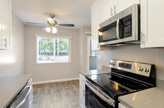 Woodside Court photo 2